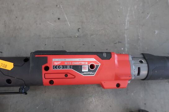 Akku momentnøgle MILWAUKEE M12 ONEFTR12 med batteri og lader