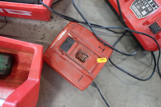 Lader MILWAUKEE, lader HILTI samt batterier HILTI