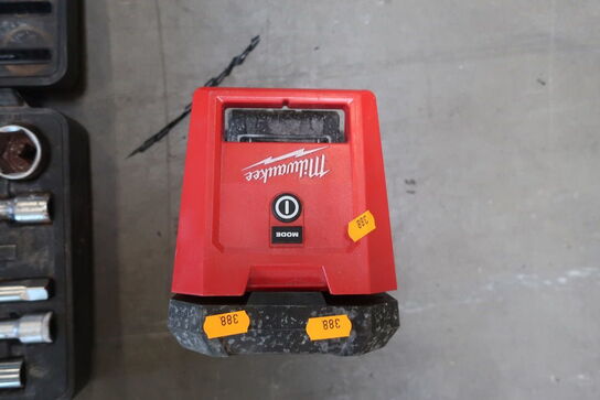 Akku arbejdslampe MILWAUKEE M18 PAL med batteri