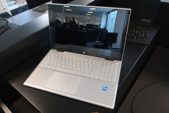 Bærbarcomputer HP Pavillon x360 Convertible 15-er0427no