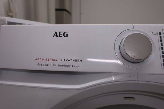 Kondenstørretumbler AEG T6DBM720G