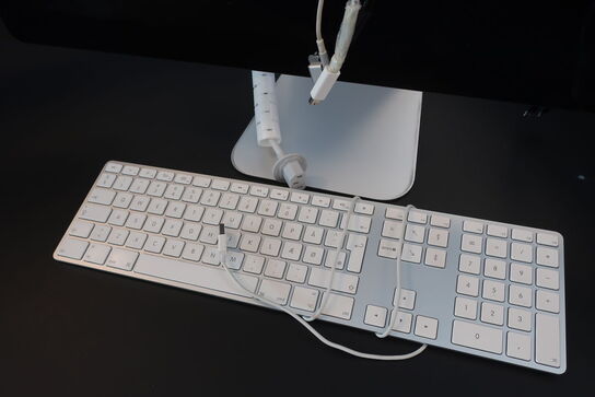 Computerskærm APPLE iMac A1407 med tastatur