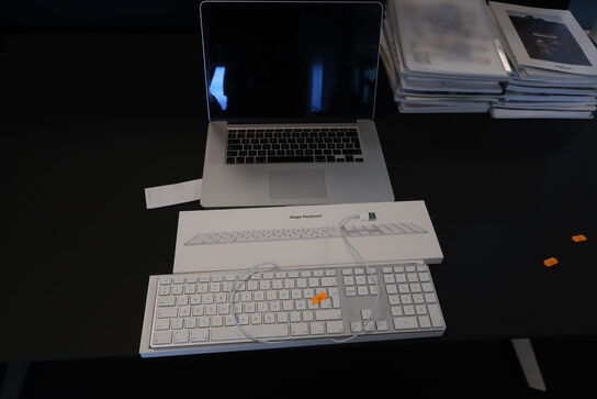 Bærbarcomputer APPLE MacBook Pro A1398