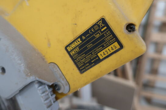 Kap-/geringssav DEWALT DW707