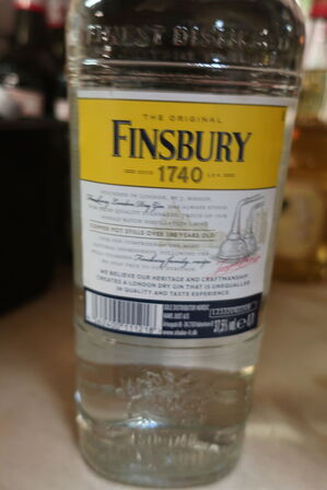 6 fl. gin FINSBURY LONDON DRY GIN 70 cl.