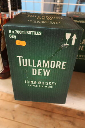 6 fl. whiskey TULLAMORE DEW 70 fl. 