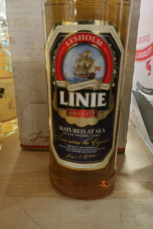 7 fl. snaps LINIE AKVAVIT 70 cl.