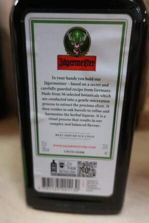 6 fl. likør JÄGERMEISTER 70 cl.