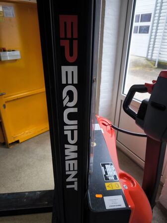 Elektrisk stabler EP EQUIPMENT ES15-15ES