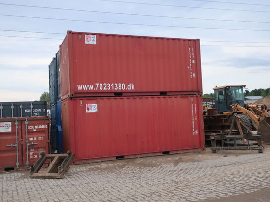 2 pieces 20' containers