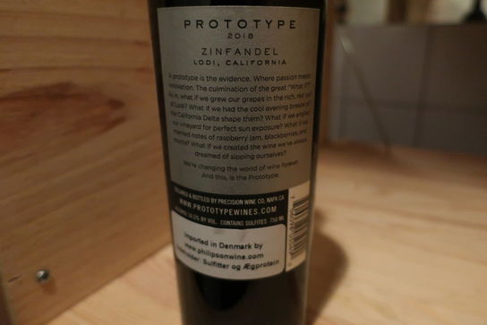 3 flasker rødvin PROTOTYPE Lodi zinfandel 2018