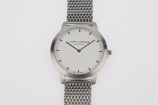 Dameur LARS LARSEN 36 mm.(369P43)