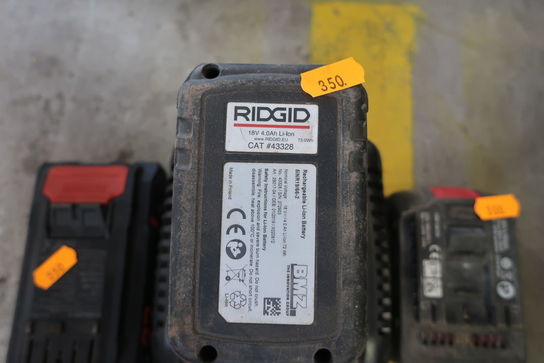 Batteri og lader RIDGID samt 2 stk. batterier