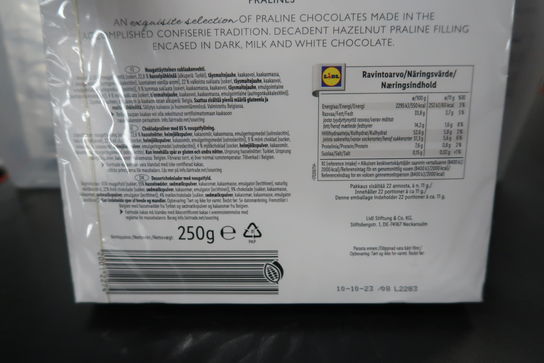 16 stk. chokolade J.D.GROSS á 250 g.