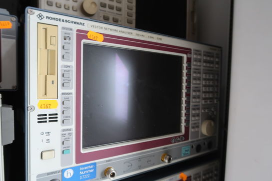 Vector Network Analyzer ROHDE & SCHWARZ