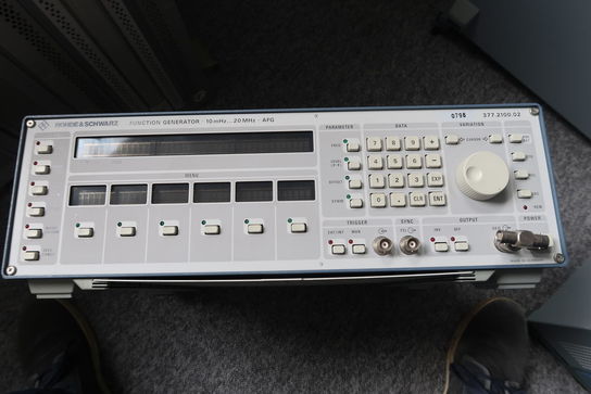 Function Generator ROHDE & SCHWARZ