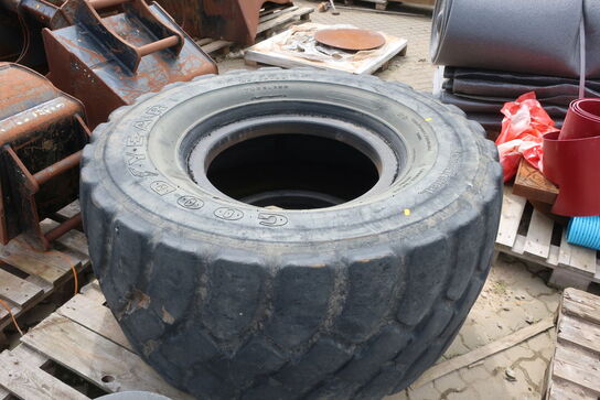 Dæk GOODYEAR 650/65R25