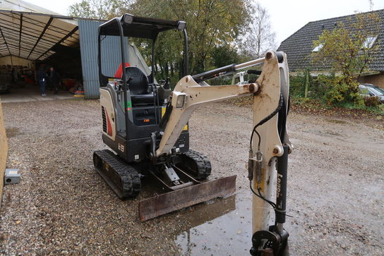 Minigraver, Bobcat E19