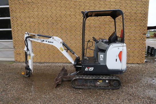 Minigraver, Bobcat E19