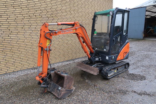 Minigraver, Hitachi ZX18