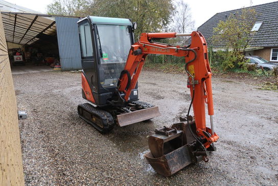 Minigraver, Hitachi ZX18