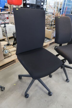 2 pcs. Office chairs