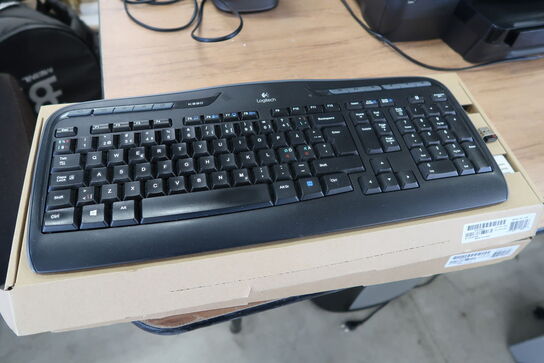 2 pcs. Wireless keyboards LOGITECH K330