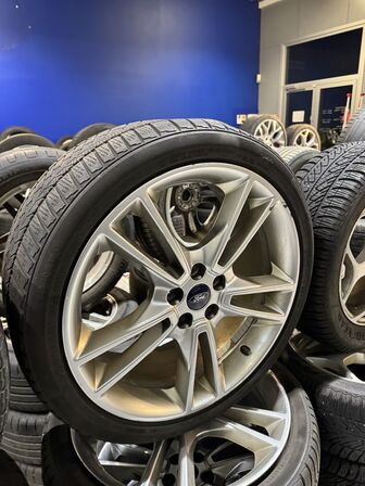 4 stk. Ford Alufælge 19" med Contiental 235/40R19 dæk