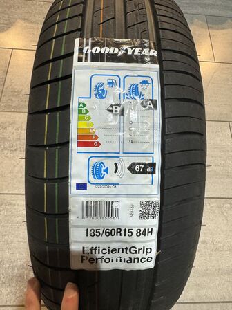 1 stk. Goodyear Efficientgrip Perfor 185/60 R15 84H Sommerdæk