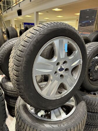 4 stk. Ford Alufælge 16" med Goodyear 205/55R16 vinterdæk