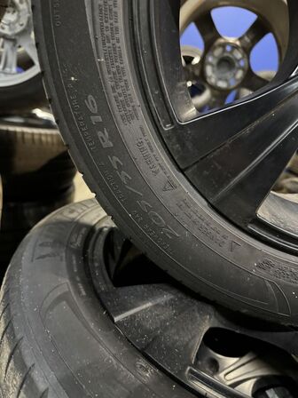 4 stk. Carmani Alufælge 16" med Michelin 205/55R16 dæk