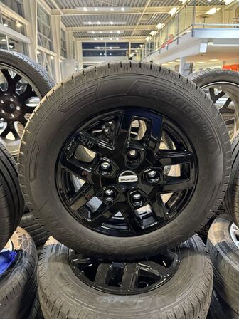 4 stk. Ford Alufælge 16" med Goodyear 215/65R16 dæk