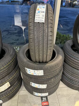 4 stk. Goodyear Efficientgrip Performance 2 215/65 R17 94W