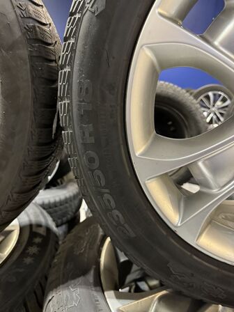 4 stk. Ford Alufælge 18" med Contiental 235/50R18 Vinterdæk