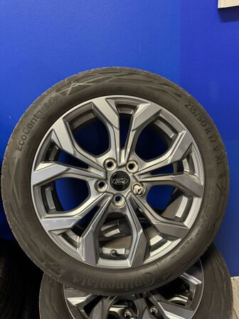 4 stk. Ford Alufælge 17" med Contiental 215/50R17 V XL Vinterdæk