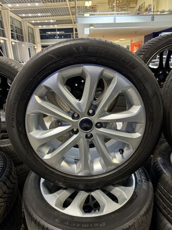 4 stk. Ford Alufælge 17" med Michelin 215/50R17 dæk