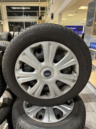 4 stk. Stålfælge 16" med Goodyear 215/55R16 vinterdæk