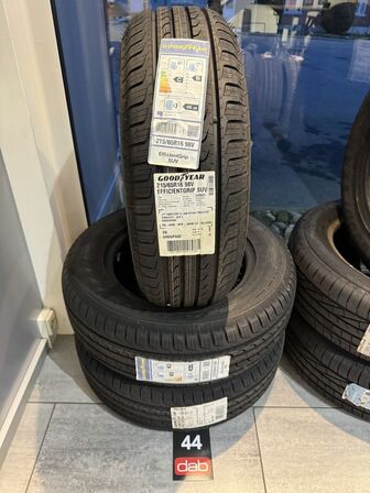 3 stk. Goodyear EfficientGrip 215/65 R16 98V AO, SUV