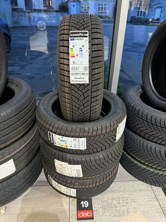 4 stk. Goodyear Ultra Grip Performance+ 195/50 R16 88H Vinterdæk