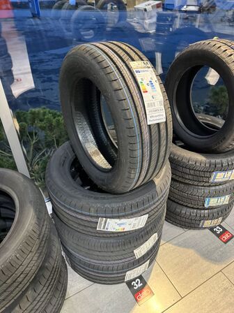 4 stk. Goodyear EfficientGrip Performance 2 215/55 R16 93V