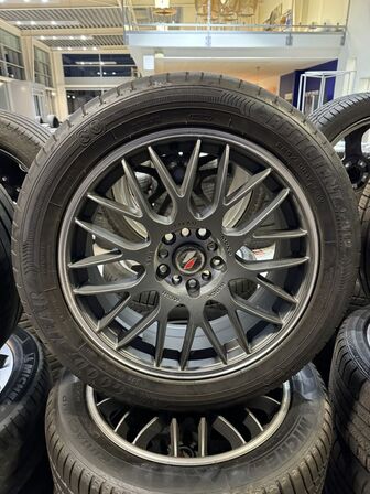 4 stk. Lenzo Alufælge 17" med Goodyear 225/50R18 dæk