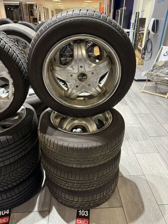 4 stk. Mega wheels Alufælge 17" med Yokohama 215/60R17 dæk