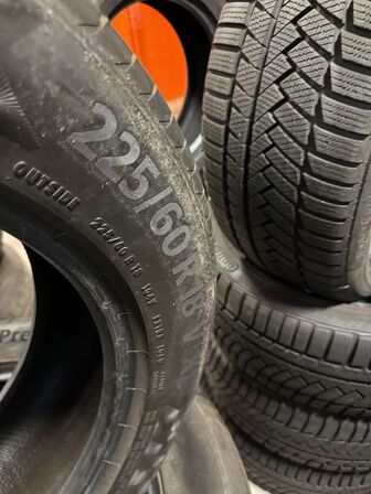 4 stk. Dæk Contiental 225/60R18 