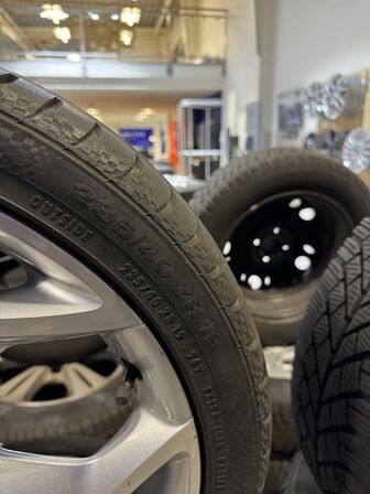 4 stk. Ford Alufælge 19" med Contiental 235/40ZR19 dæk