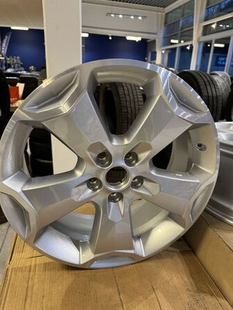 4 stk. Alufælg 18" Ford Kuga  5-eget design, sølv