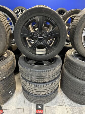 4 stk. Carmani Alufælge 16" med Michelin 205/55R16 dæk