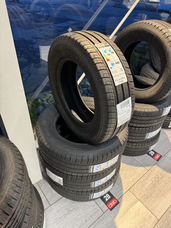 4 stk. Goodyear EfficientGrip Cargo 215/65 R16C 106/104H