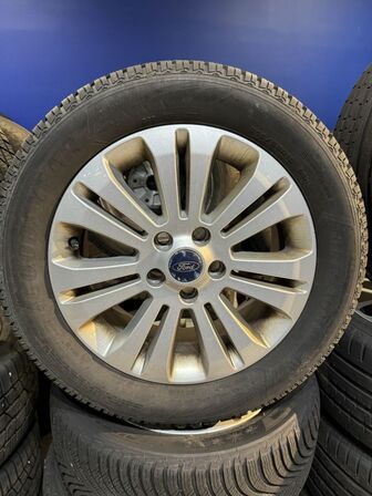 4 stk. Ford Alufælge 16" med Goodyear 215/55R16 dæk