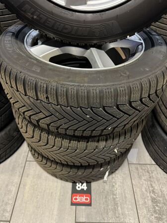 4 stk. Borbet Alufælge 16" med Michelin 215/60R16 vinterdæk