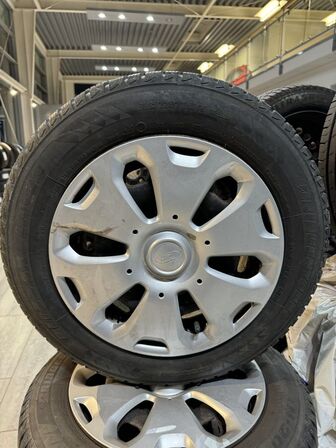 4 stk. Stålfælge 14" med Bridgestone 165/70R14 dæk